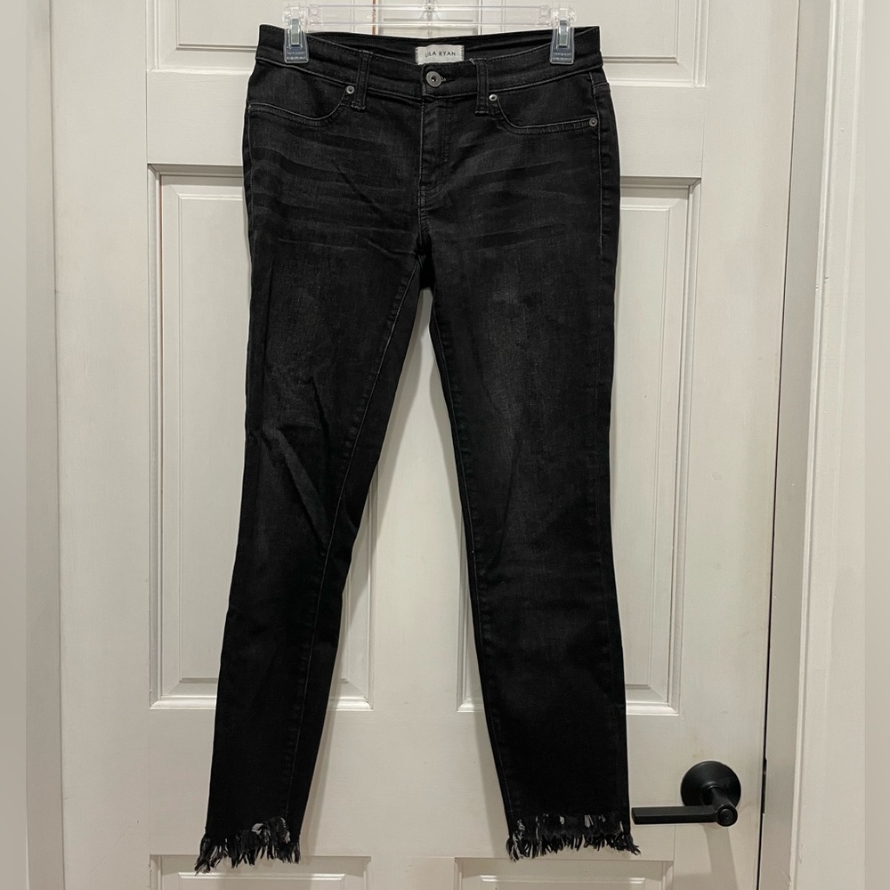 Black skinny jeans